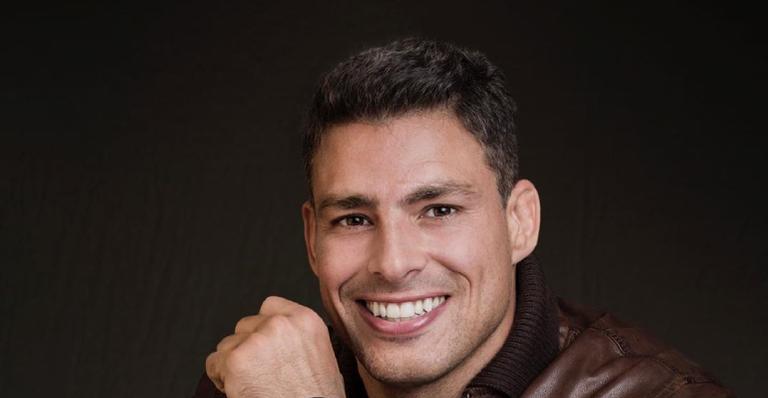 Cauã Reymond compartilha clique da filha com Grazi Massafera e se derrete: ”Muito amor”
