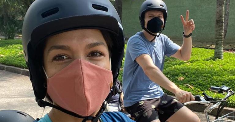 Thais Fersoza e Michel Teló levam os filhos para passeio ao ar livre: ”Libertador”