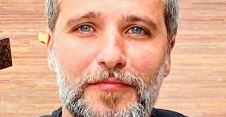 Bruno Gagliasso compartilha foto inédita de Zyan e comemora dois meses do bebê: “Pura e louca alegria”