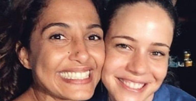Camila Pitanga homenageia Leandra Leal com textão: “Irmandade”