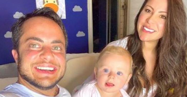 Andressa Ferreira mostra bastidores do ensaio de oito meses do filho, Bento