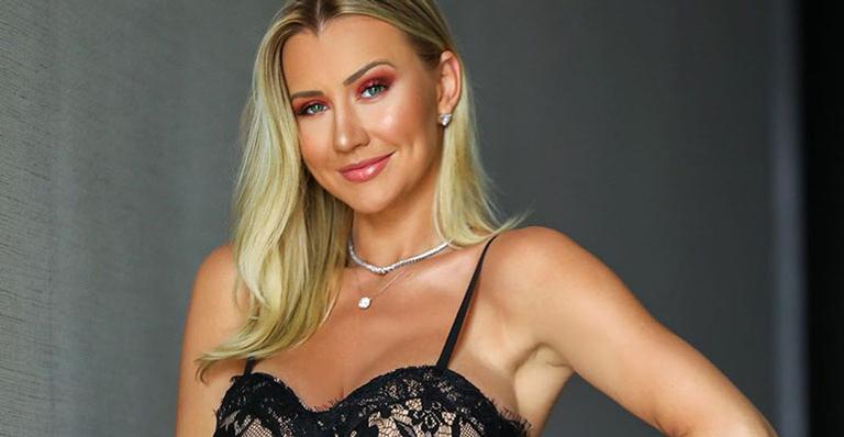 Esposa de Roberto Justus elege look luxuoso para jantar a dois com o marido: “Um espetáculo”