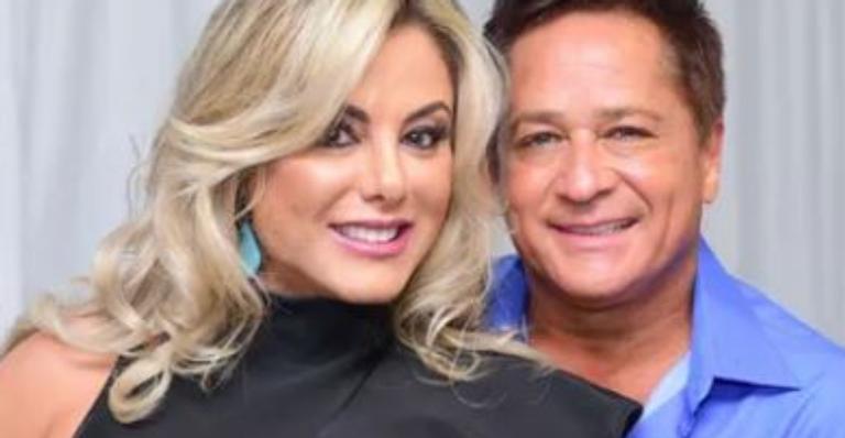 Esposa de Leonardo troca beijão de cinema com sertanejo e declara amor: ”Sempre comigo”