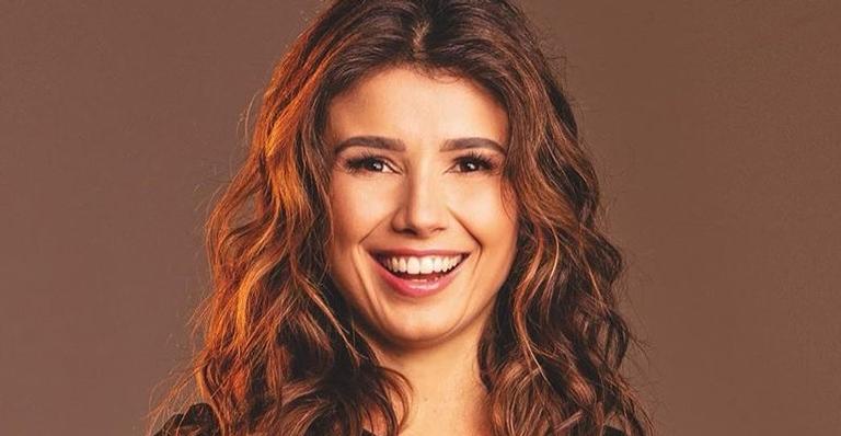 Paula Fernandes relata infância miserável e se emociona: ”Pobreza e necessidades”