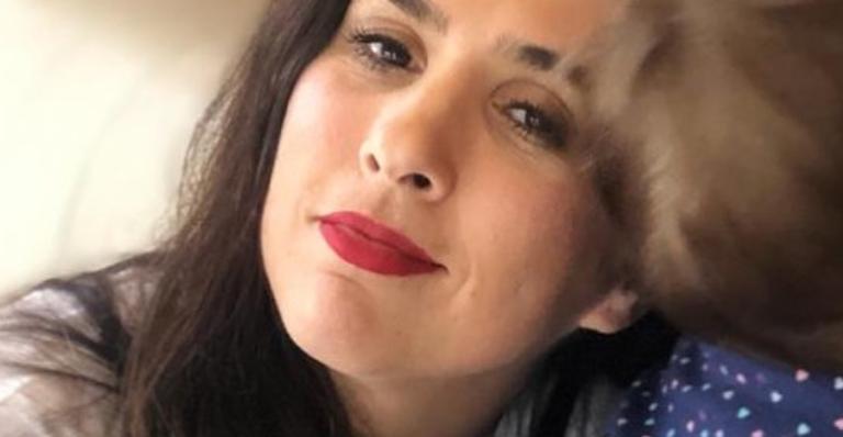 Tatá Werneck mostra sorrisão e os dentinhos da filha em registro apaixonante: ”Está enorme!”