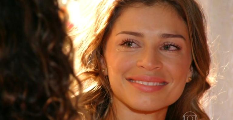 Flor do Caribe: Ester revela que está grávida de Cassiano