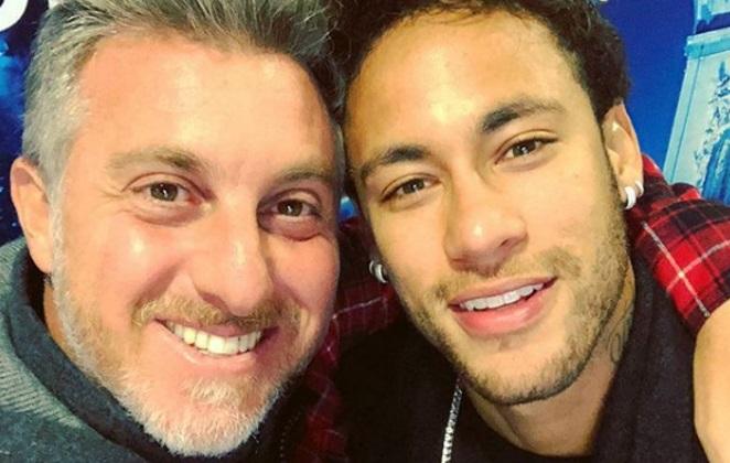 Luciano Huck defende Neymar após suposto ato de racismo: “Orgulho do Brasil”
