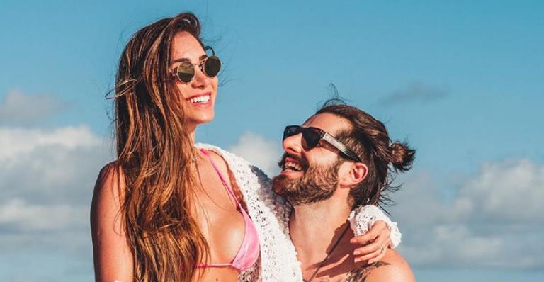 No quinto mês, Romana Novais exibe beleza rara e brinca sobre tamanho do barrigão: ”Tímido”