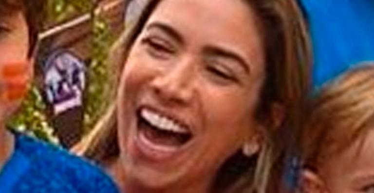 Patricia Abravanel abre álbum de fotos do aniversário do primogênito e encanta: “Simplicidade é tudo”