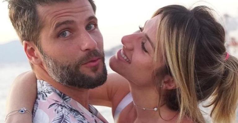 Sem luxo? Bruno Gagliasso exibe preparativos para festinha de Giovanna Ewbank
