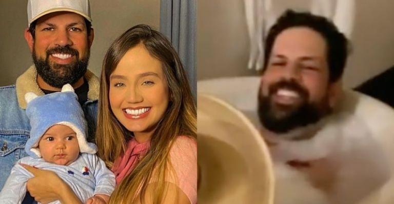 Biah Rodrigues flagra Sorocaba tomando banho de espuma: “De chapéu até no banho”