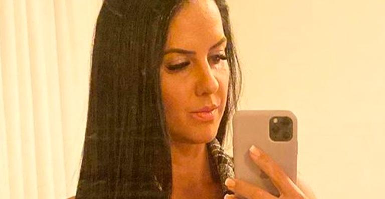 Noiva de Zezé di Camargo, Graciele Lacerda deixa pernões à mostra em vestido: “Bronze em dia”