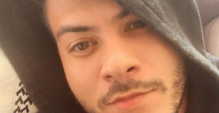 Depois de dias ausente, Arthur Aguiar retorna às redes sociais: “Precisei desse tempinho”