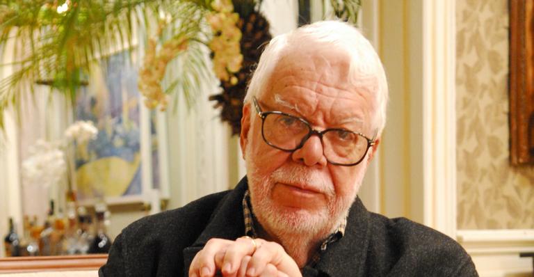 Aos 87 anos, Manoel Carlos revela uma possível volta à teledramaturgia: “Não descarto”