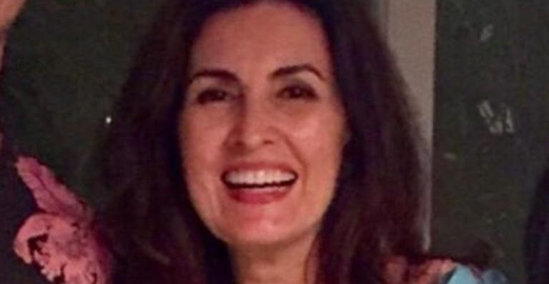 Mãe coruja! Fátima Bernardes reúne os trigêmeos em foto rara: “Como não sorrir?”
