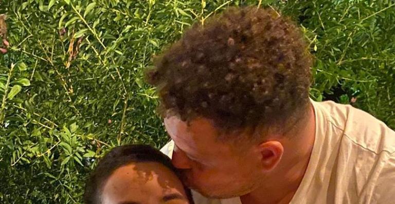 Em momento raríssimo, Ronaldo Fenômeno surge ao lado de um de seus herdeiros
