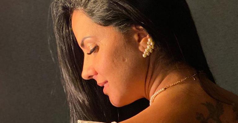 Poderosa, noiva de Zezé di Camargo deixa costas nuas com vestido ousado: “Um espetáculo”