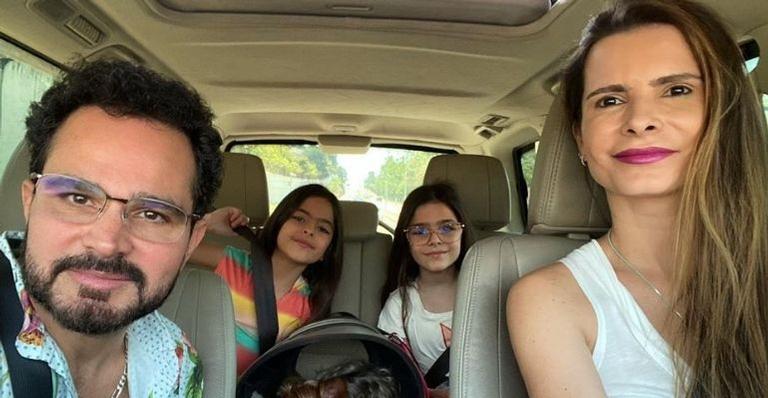 Luciano Camargo arrebata web com clique em família: “Melhores momentos da vida”