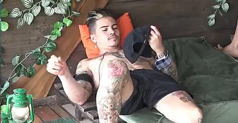 A Fazenda 12: Biel planeja expulsão de Jojo Todynho: “Vou dar a cara para um murro, assim já sai”