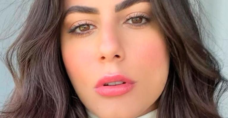 Ex-BBB Mari Gonzalez radicaliza e surge com cabelos totalmente diferentes: “A nova Mari tá on”