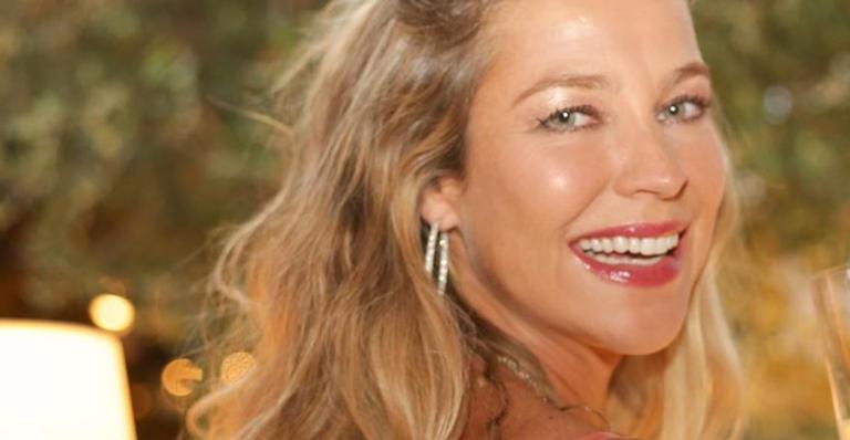 Isolada com Covid-19, Luana Piovani ganha presentão de admirador secreto: ”Merecendo beijo de língua”