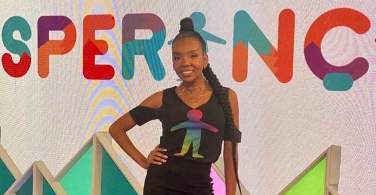 Thelminha Assis sofre acidente durante gravação do ‘Criança Esperança’: “Levei alguns pontos”