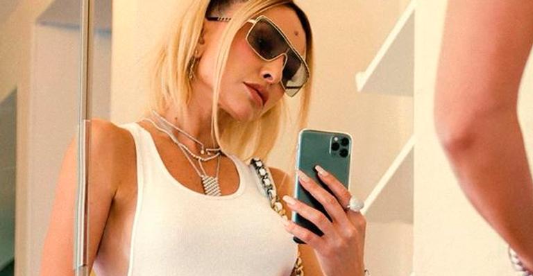 Sabrina Sato arrasa com saia fendada até o quadril e coleciona elogios: “Cura até miopia”