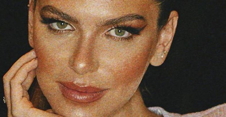 De cara lavada, Mariana Goldfarb esbanja a beleza natural e faz desafio de foto sem filtro: “Libertação”