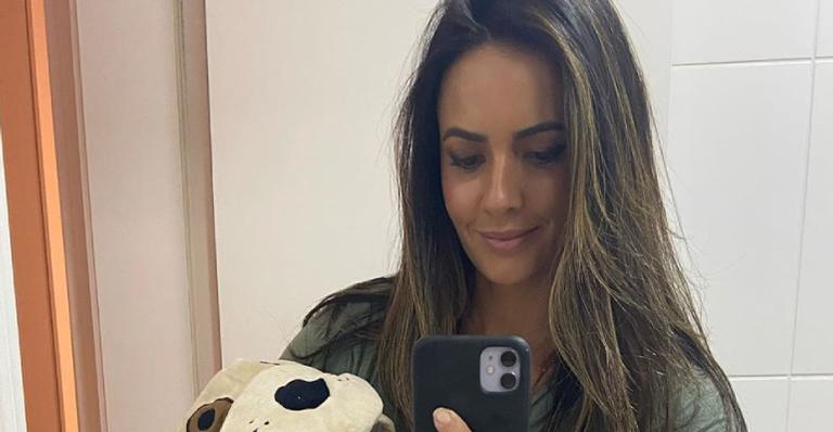 Paloma Tocci divide experiência única na maternidade e filha rouba a cena: ”Uma fofura!”