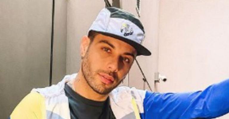 Será? Ex de Anitta revela torcida para peoa em A Fazenda e fãs especulam: “Querendo dar uns beijos”