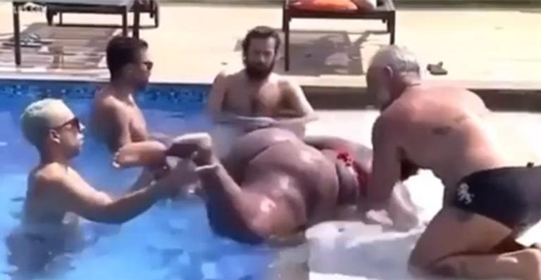 A Fazenda: Jojo Todynho passa perrengue e pede ajuda para sair da piscina: “Empurra”