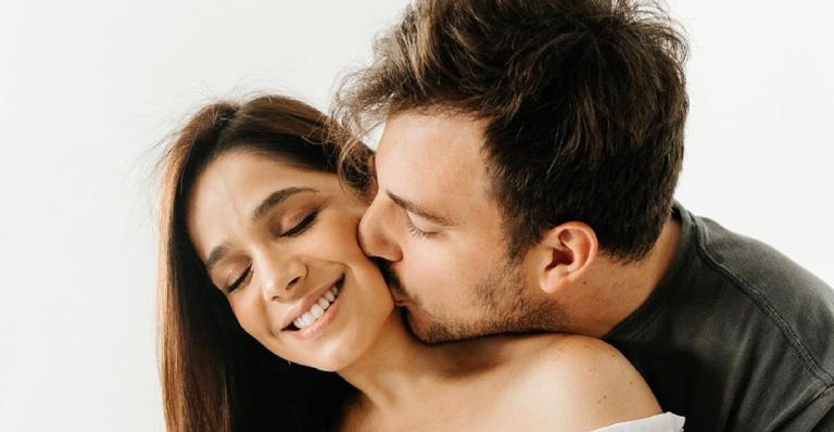 Sabrina Petraglia exibe barrigão e faz texto comovente em homenagem ao marido