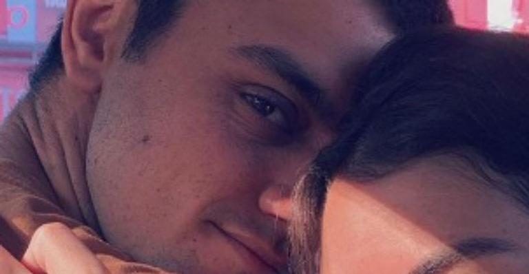 Felipe Simas divide cena apaixonante com Mariana Uhlmann e comove: “Arrepiei por dentro com essa foto”