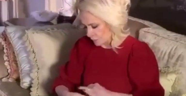 Ana Maria Braga surpreende ao mostrar habilidade fazendo crochê: ”Um hobbie”