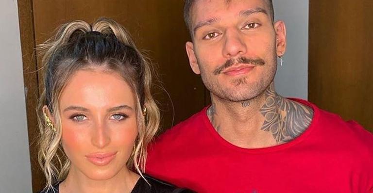 Esposa de Lucas Lucco relata mudanças no corpo após gravidez: “Bumbum flácido”
