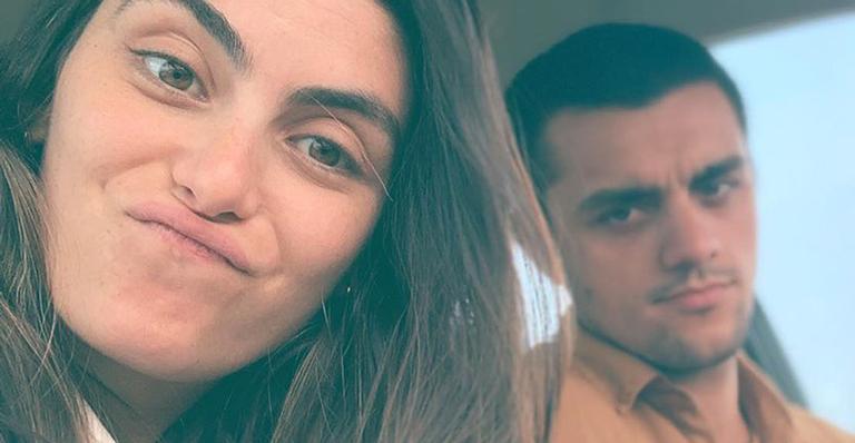 Filha de Mariana Uhlmann e Felipe Simas explode o fofurômetro ao surgir toda estilosa: “Que fofura”