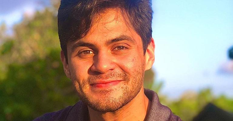 Lucas Veloso pega fãs de surpresa e revela que vai ser papai: “Realização de um sonho”