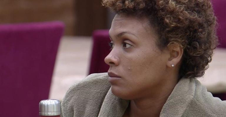 A Fazenda: Lidi Lisboa se revolta com vitória de Luiza Ambiel na Prova do Fazendeiro: “Que preguiça”