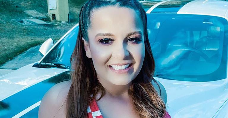 Maiara intensifica visual ruivo e se choca com resultado: “O povo vai estranhar”