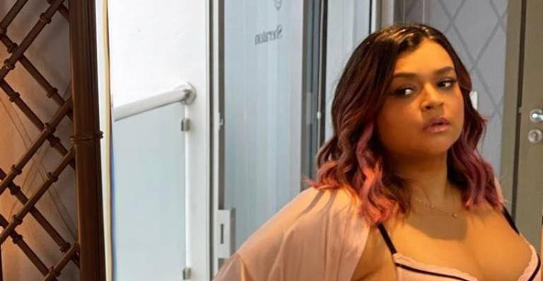 Abusada! Preta Gil mostra corpão sem filtros em clique de lingerie e coleciona elogios: ”Esquentou!”