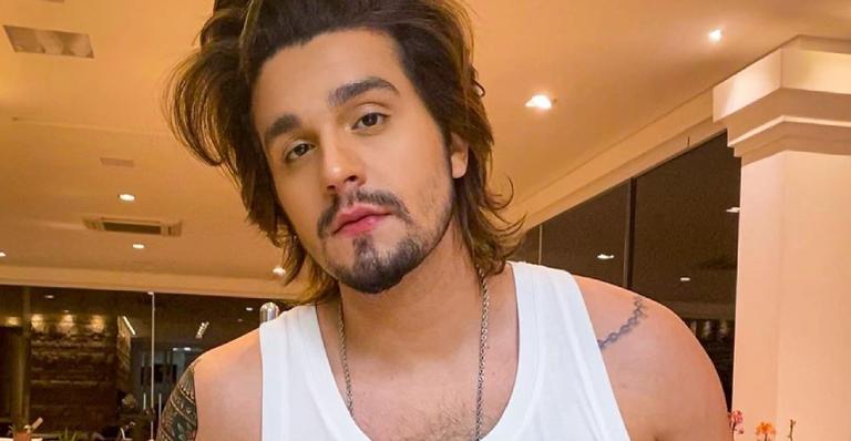 Luan Santana não cita a noiva, Jade Magalhães, em conversa e internautas especula término