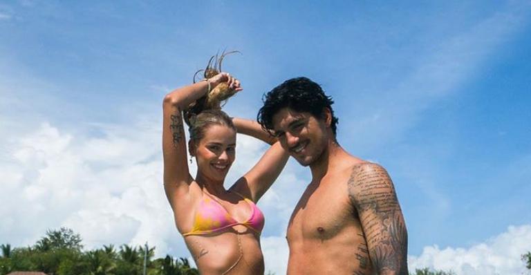 Yasmin Brunet e Gabriel Mendina trocam beijão e protagonizam cena romântica: ”Sonho”