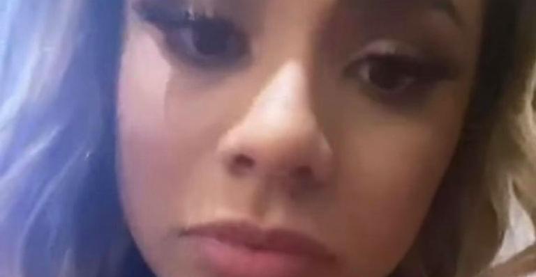 Como assim? Lexa sofre assalto e chora nas redes: “Acabei de ser roubada”
