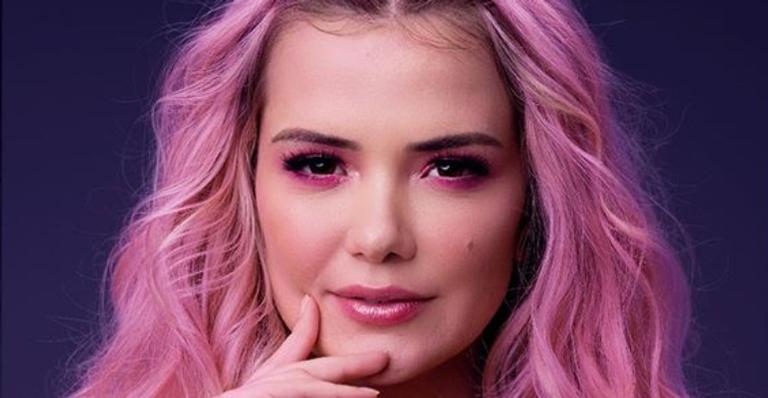 Marcela MC Gowan desabafa sobre uso do Twitter: ”Vou ter que deletar?”