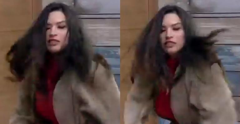 A Fazenda: Raissa Barbosa perde o controle e quebra porta do banheiro: “Não quero mais perder a linha”