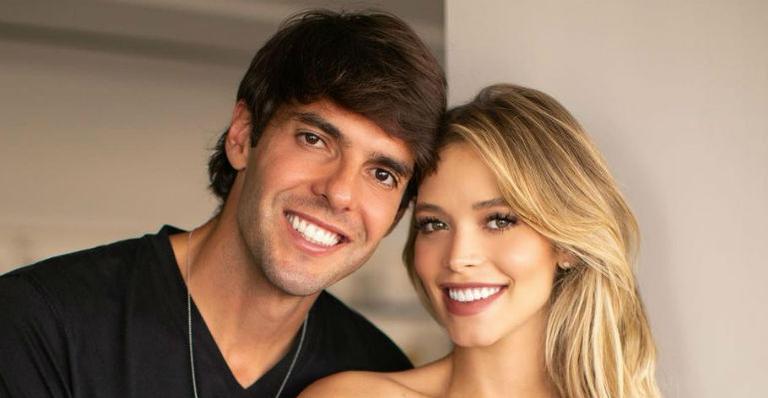 Apaixonada, Carol Dias publica clique sem camisa de Kaká e se derrete: “Meu sorriso!”