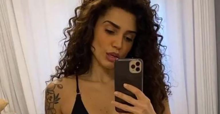 Ex-BBB Paula Amorim surpreende com barriga definidíssima após lipo LAD: “Sem filtro para vocês verem”