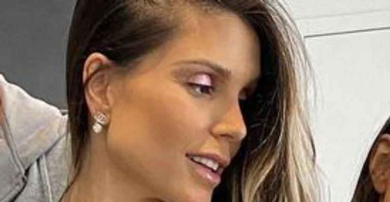 Flávia Viana surge com seu recém-nascido em registro familiar e detalhe rouba a cena: “Não aguento”