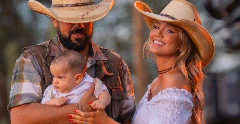 Biah Rodrigues encanta web com clique ao lado de Theo e Sorocaba: “Perfeitinhos”