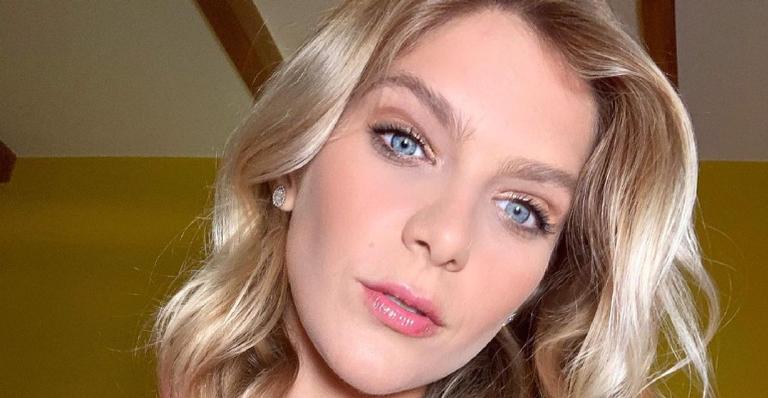 Isabella Santoni pega pesado no treino e corpo definido surpreende fãs 